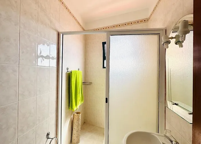 Casa Da Rochinha * Santa Cruz (Madeira)